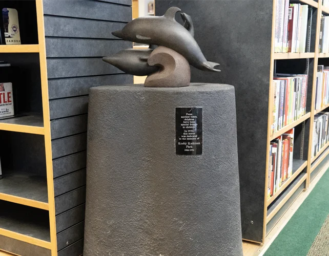 Korby Kathleen Park dolphin statue, 1996 by John Seymour